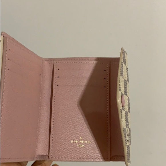 LOUIS VUITTON Wallet. - Picture 4 of 6